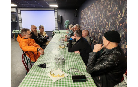 Moment convivial autour de la galette des rois